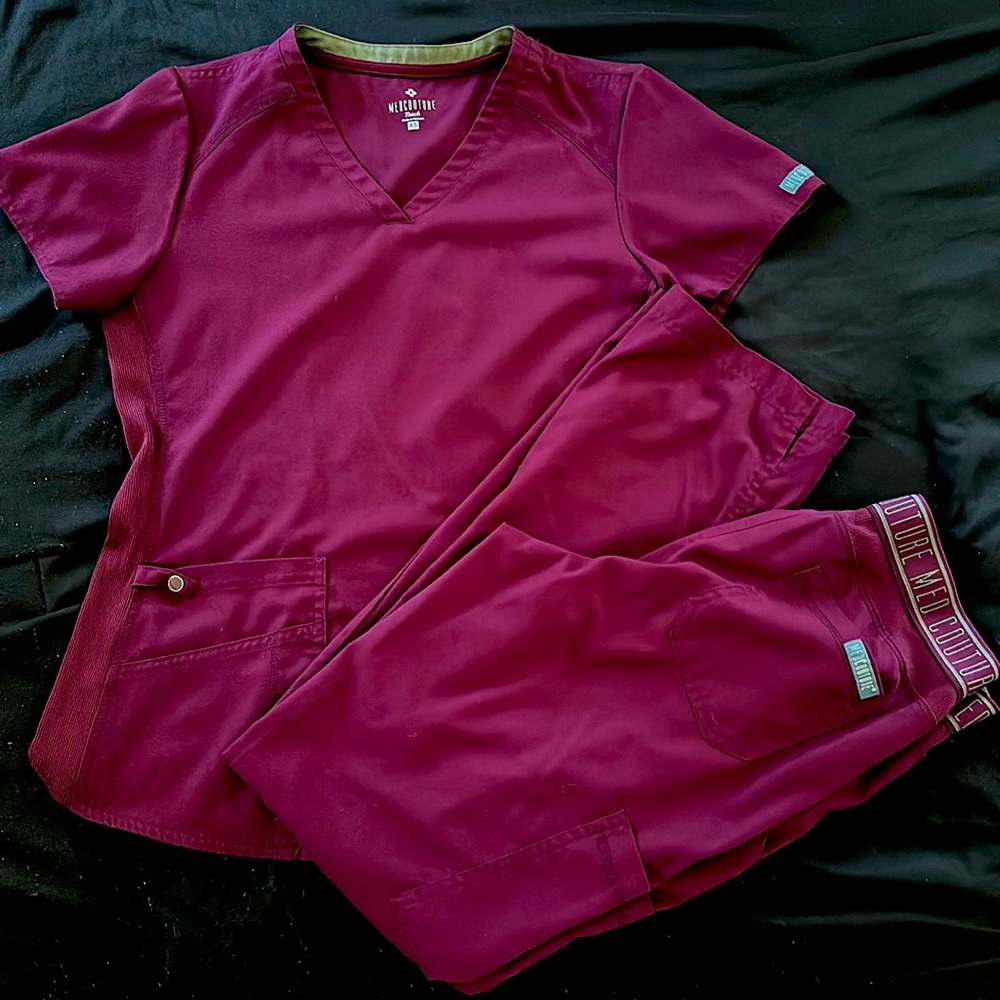 MedCouture Scrub Set